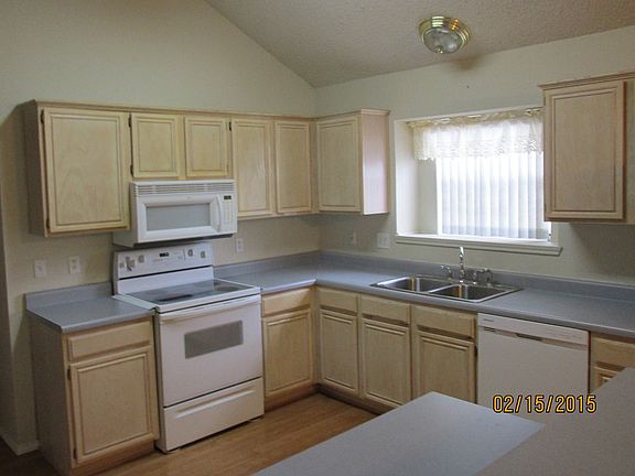 2nd image of 5004 Lindsey Dr