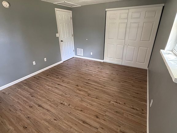 4th image of 228 Griffin Rd