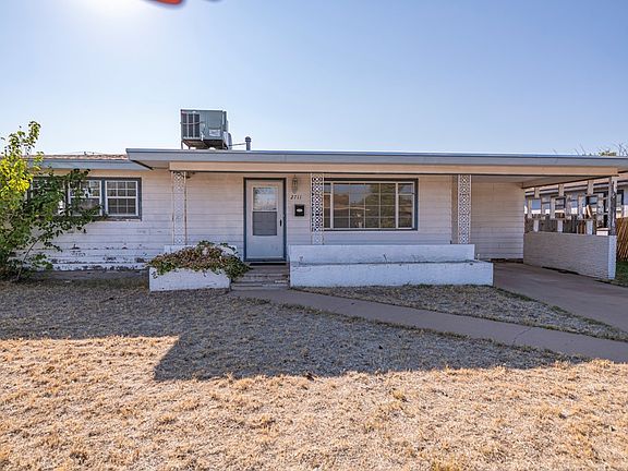 3rd image of 2711 Windsor Dr