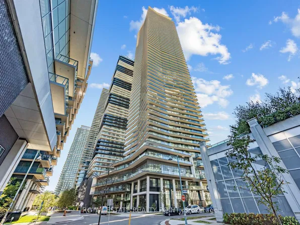 38 Annie Craig Dr #1008, Toronto, ON M8V 0G9
