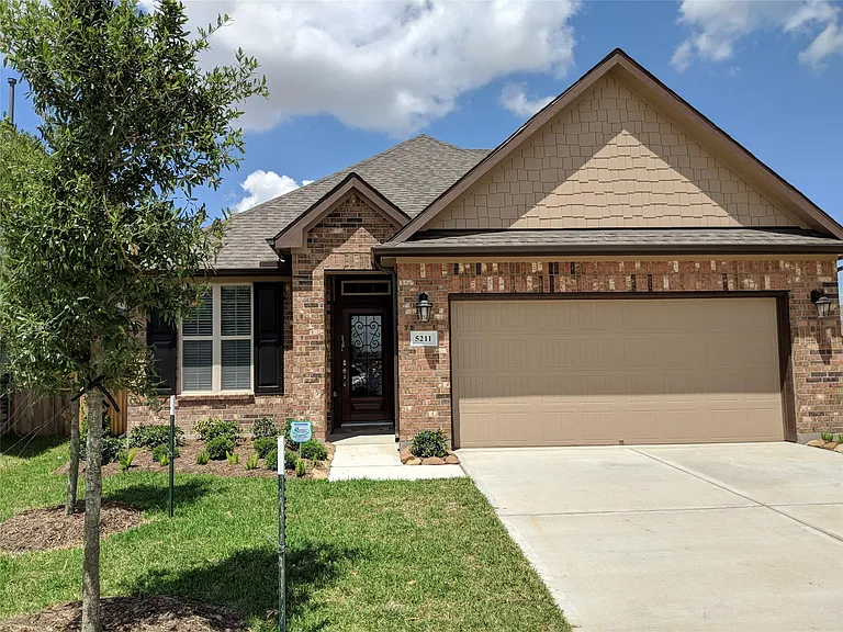 5211 Ivory Glass Dr — Photo 1