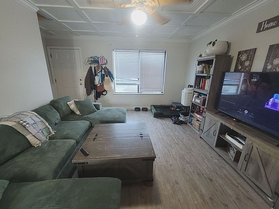 4th image of 301 S Lipona Rd APT 22