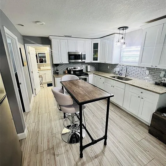 7301 N Dixon Ave #B — Photo 10