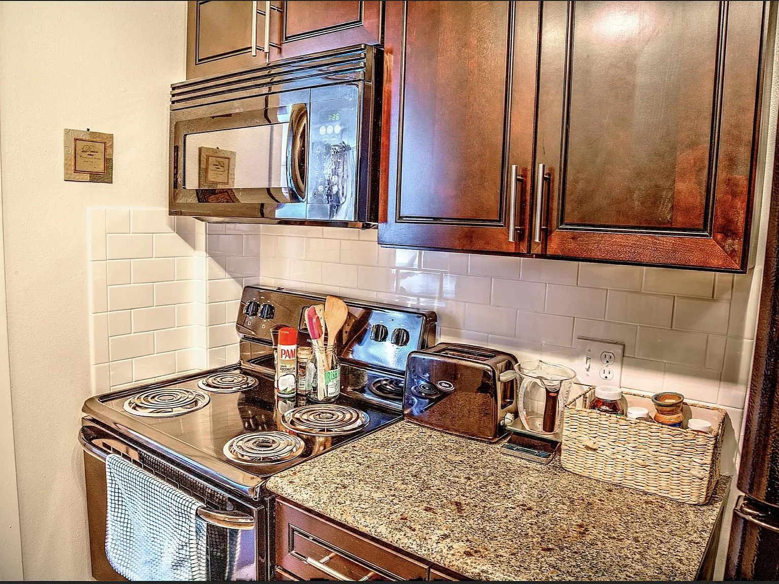 2 bed, 900 sqft, $1,068 — Photo 2