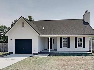 6324 Chagrin Rd, Fayetteville, NC 28311