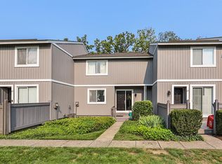 66 Twin Lakes Dr, Fairfield, OH 45014
