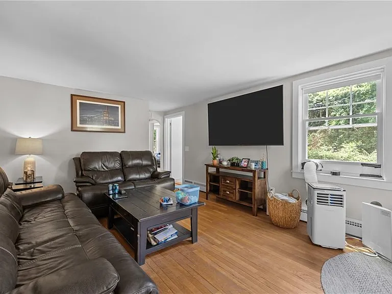 2340 S County Trl — Photo 17