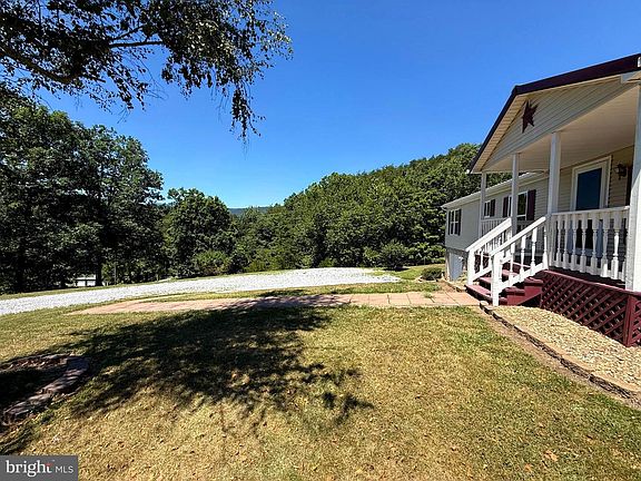3rd image of 1829 Mozer Rd