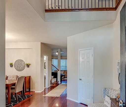 3rd image of 9880 Gessner Dr