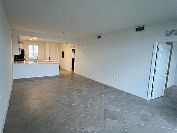 4th image of 5629 Double Eagle Circle Ave #4225