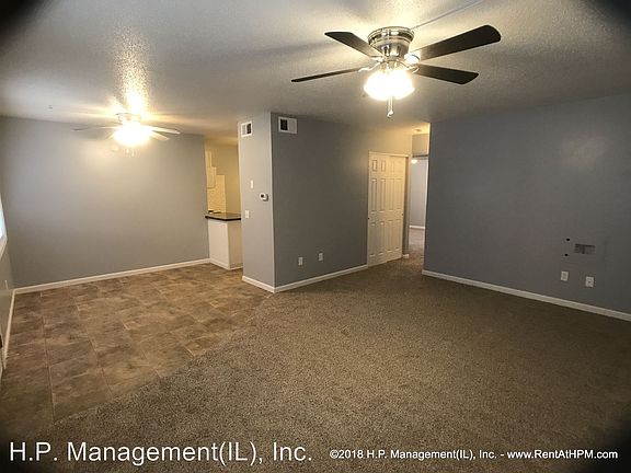 4th image of 1144 University Dr APT 7