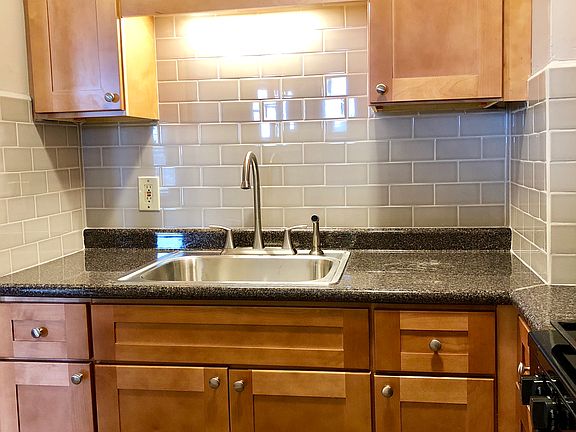 2nd image of 487 N Front St APT 3S