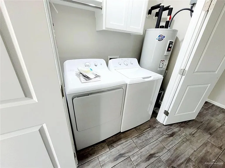 5805 Swallow Ave #3 — Photo 19