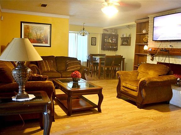 3rd image of 417 Stony Creek Dr