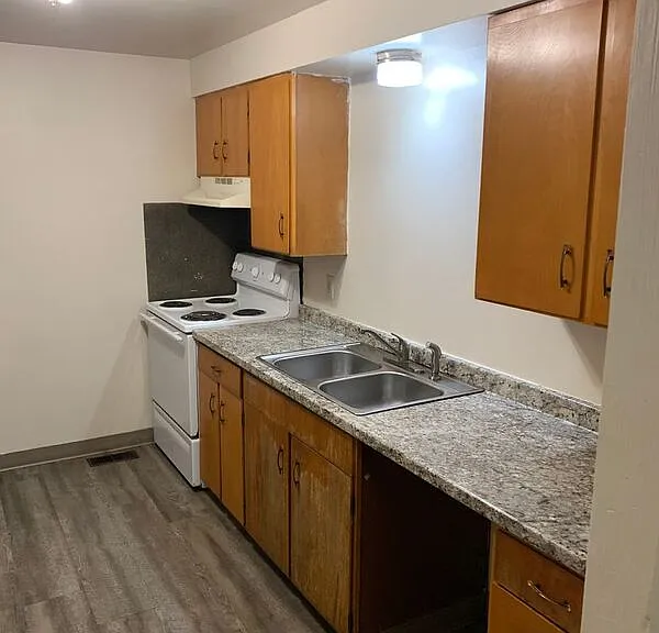 624 W Yakima St #103 — Photo 2