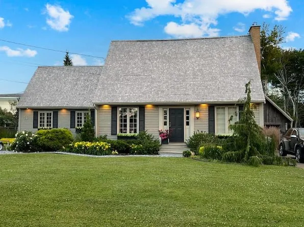 14 Charlotte Dr, Summerside, PE C1N 4W2