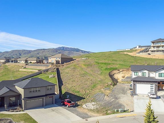3rd image of 83 Sunny Meadows Loop