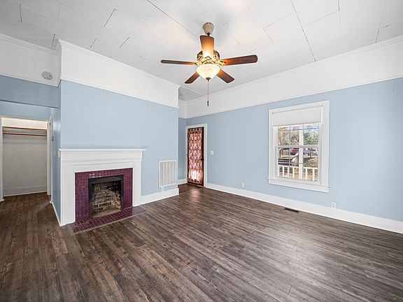 2nd image of 31 Gardner St