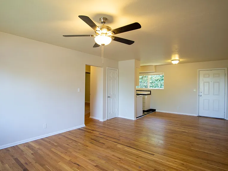 5025 S Corbett Ave #17 — Photo 4