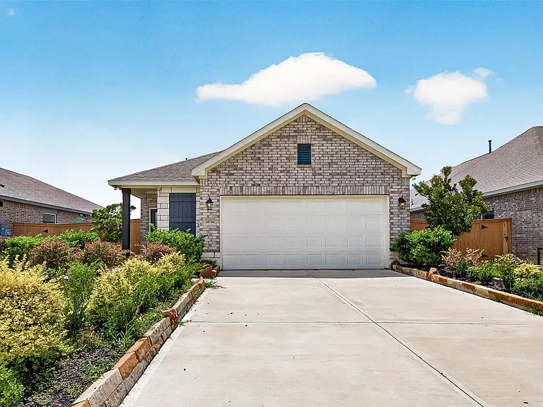 10726 Sky Creek Ln — Photo 3