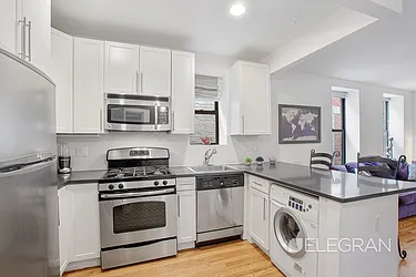 Rented by (Legacy) Elegran