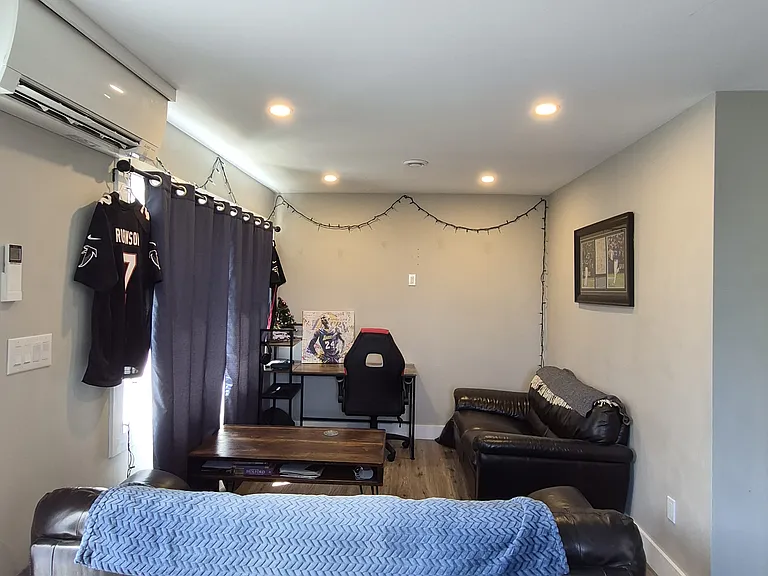 212 Little Ave — Photo 8