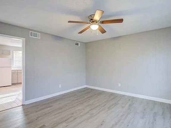 4th image of 163 Lois Dr APT 5