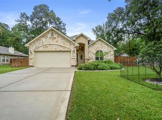 2108 Bershire Dr, Huntsville, TX 77340