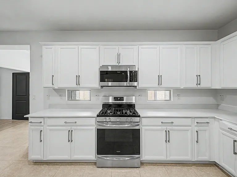 12431 W State Ave — Photo 27