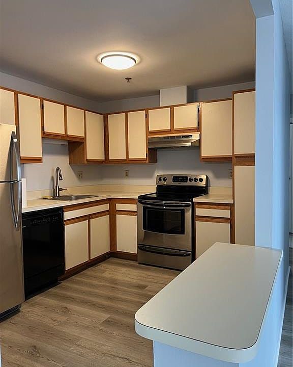 Rivers Edge Condominiums 111 Dekoven Dr Middletown CT Zillow