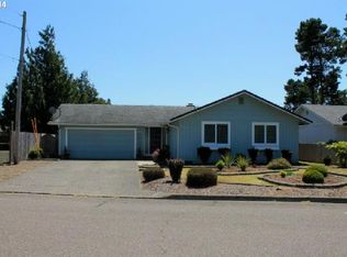 2288 19th St, Florence, OR 97439