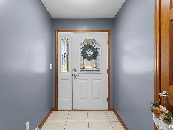 4th image of 260 Blue Springs Dr