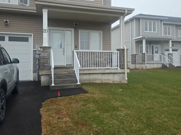 20 Lincoln Dr, Belleville, ON K8N 0T8