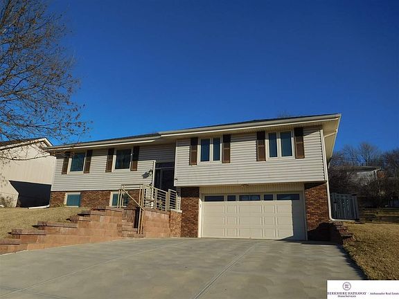 2nd image of 4814 Copper Hill Dr