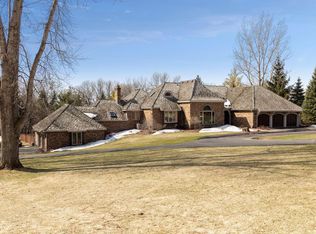 3535 Christine Dr, Maple Plain, MN 55359