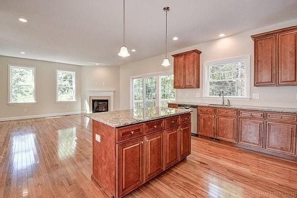 2nd image of 45 Brady Ct