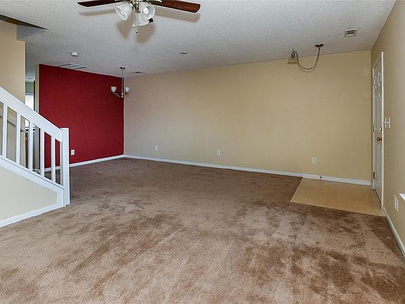 5th image of 148 Mangum Cir