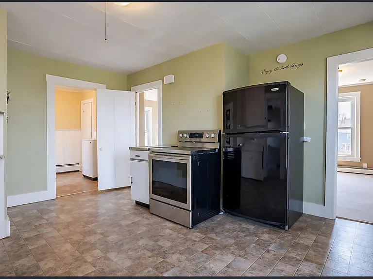 38-40 Middle St #38 — Photo 7
