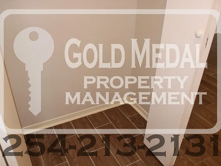 503 Longhorn Cir — Photo 9