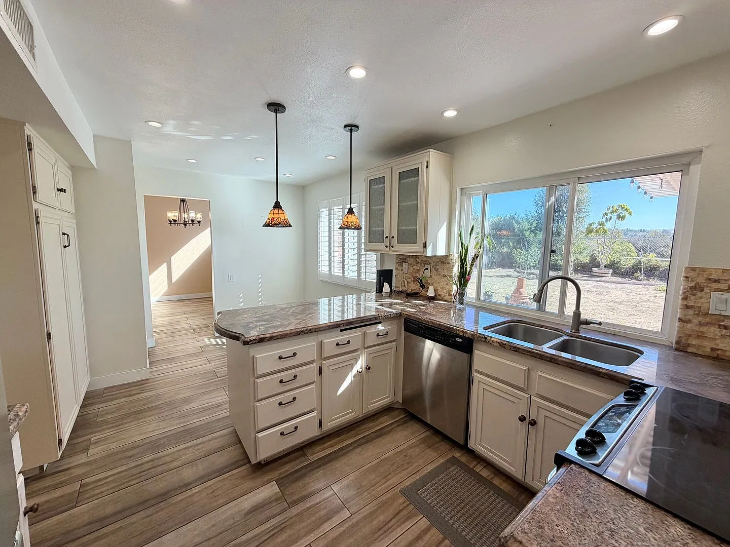 4 Bedroom Home & Private Backyard in Chula Vista! — Photo 3