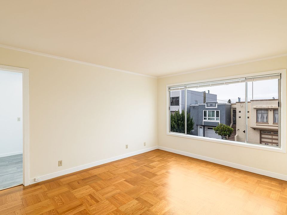 1st image of 600-610 33rd Ave #1188R