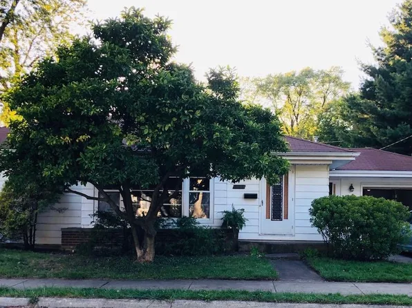 98 S 3rd Ave, Lombard, IL 60148