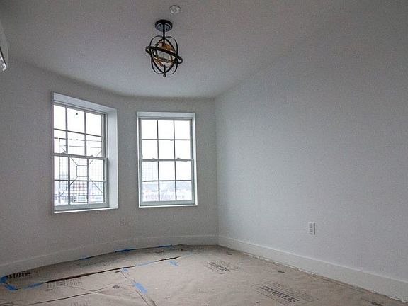 2nd image of 473 Park Pl #4Q