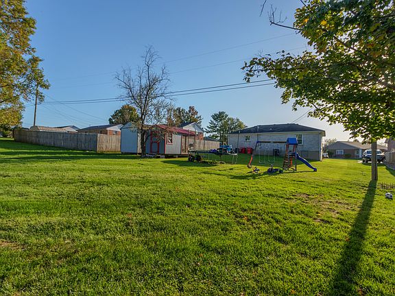 5th image of 120 Robynwood Dr