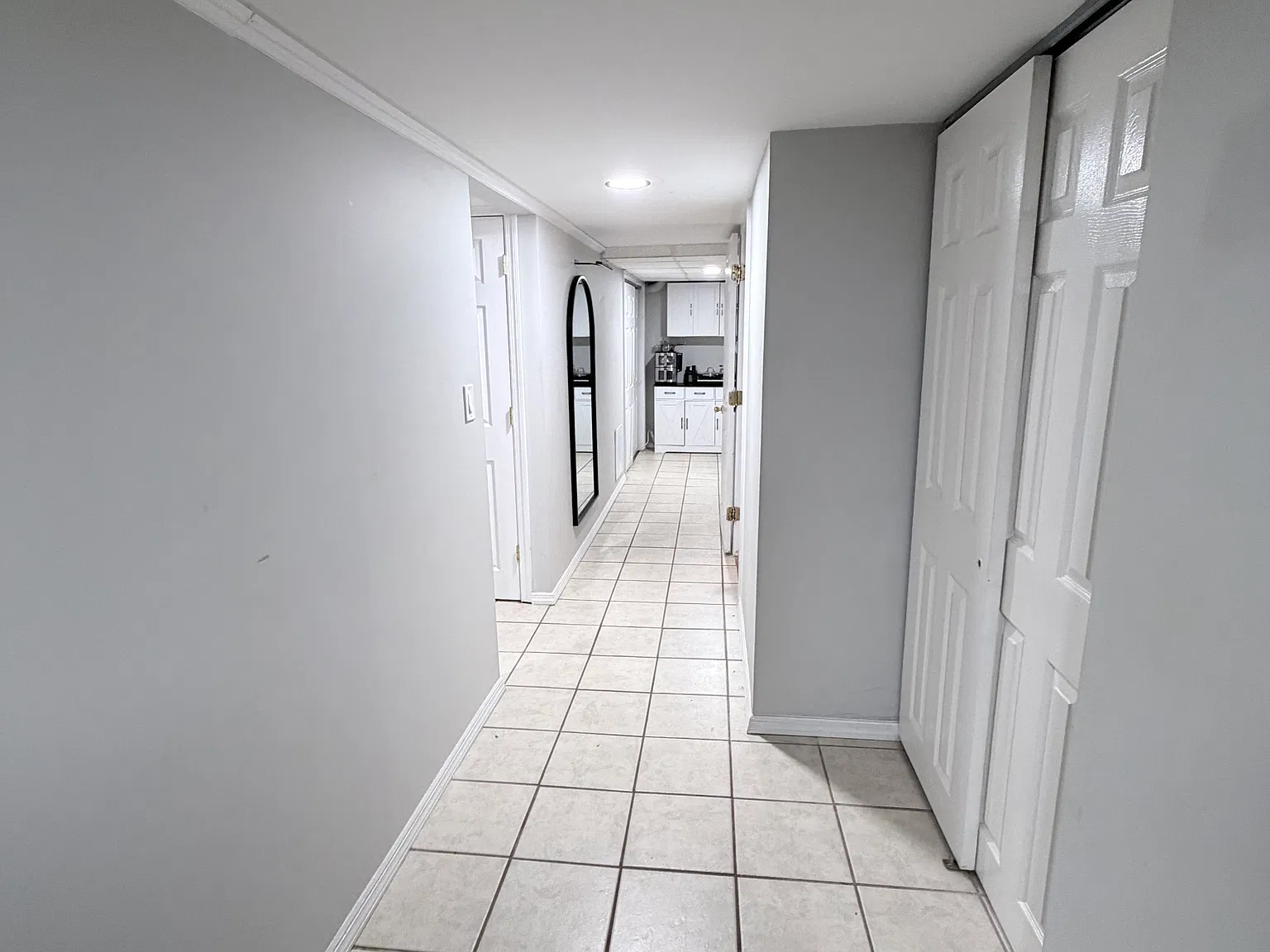 2 bed, 1250 sqft, $1,800 — Photo 1