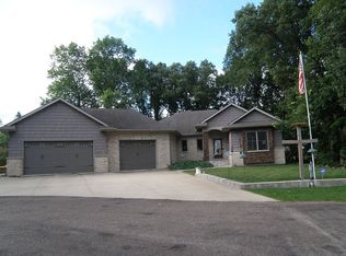 2130 Arlen Ct SW, Rochester, MN 55902