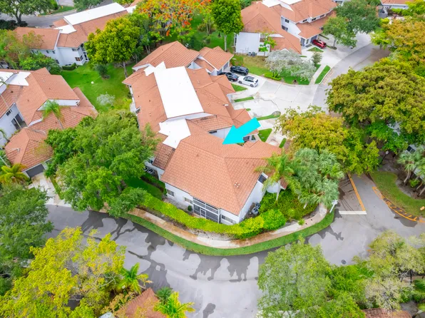 994 NW 93rd Avenue, Plantation, FL 33324