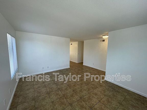 5th image of 1434 Manzanita Ave