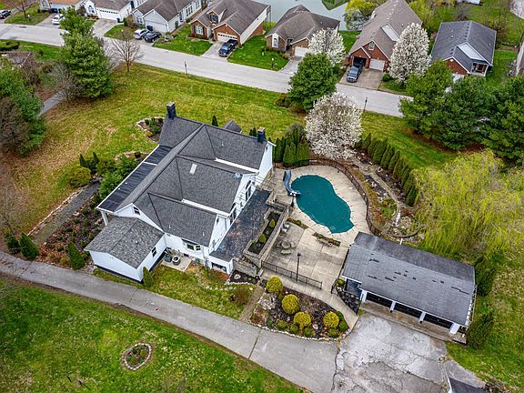 2nd image of 1315 Equestrian Way