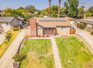 1816 Camino Primavera, Bakersfield, CA 93306